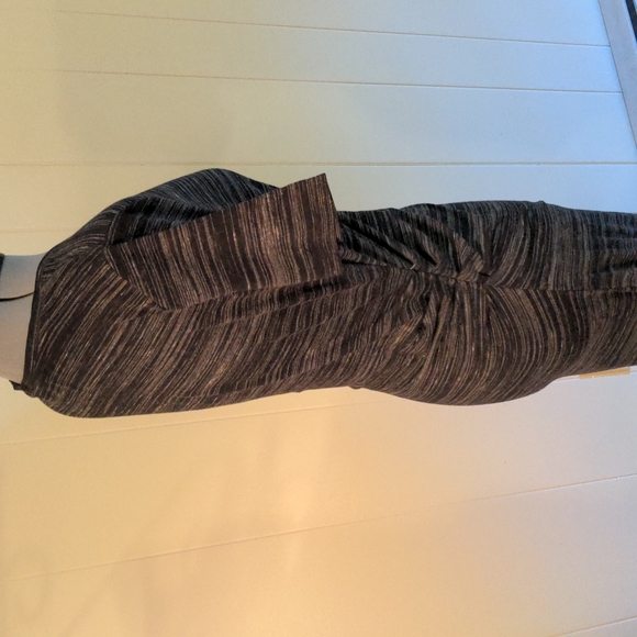 Athleta dress - Fitted - Size Small - Black and Grey - Picture 5 of 6